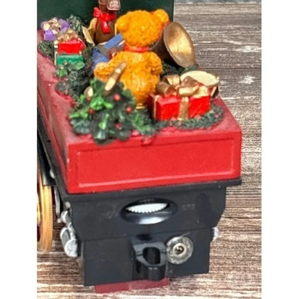 Roman Inc. Musical Christmas‎ Train Santa Teddy Bear Gifts Tree
